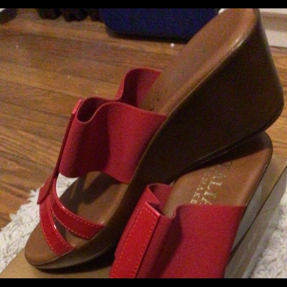 Italian Shoemaker Red dress slides